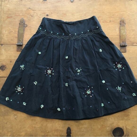 Persaman New York Dresses & Skirts - Persaman New York Sequence Flower Black with iridescent size 2